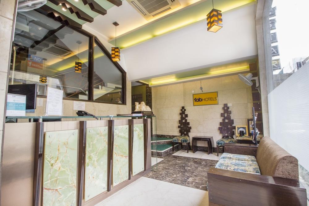Hotel Sunstar Heights Delhi  Eksteriør billede
