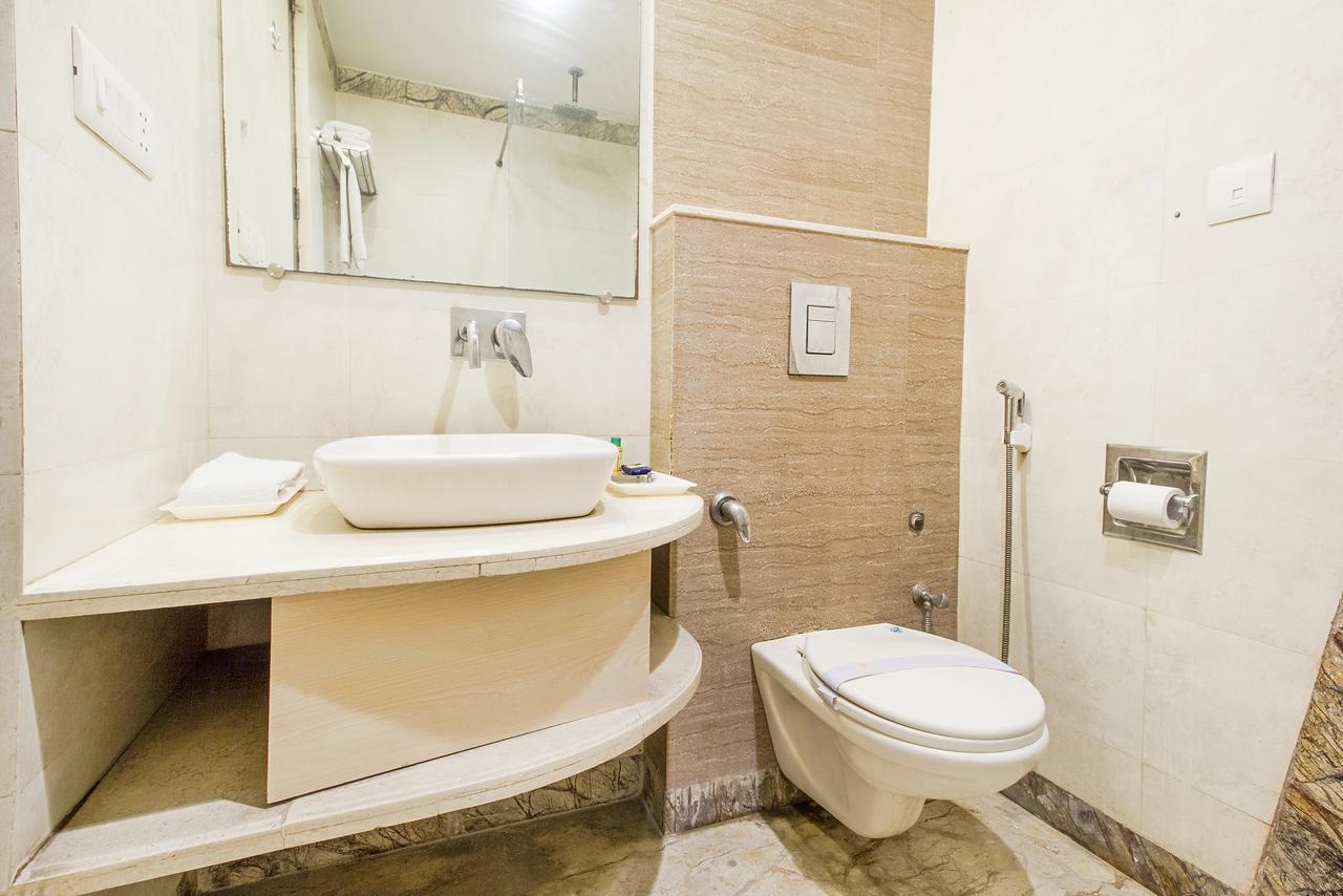 Hotel Sunstar Heights Delhi  Eksteriør billede